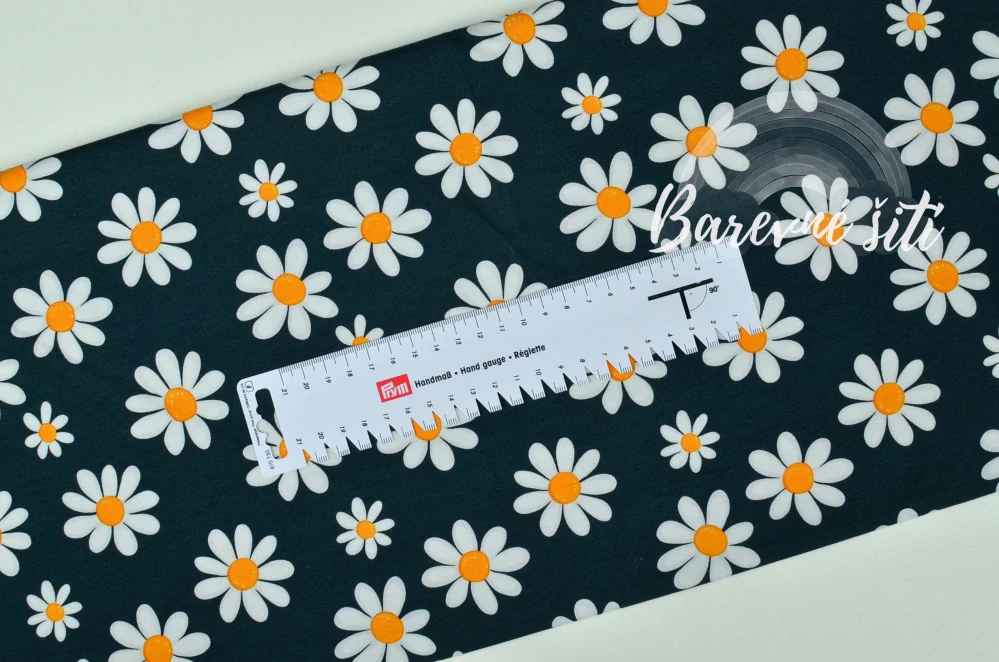 Úplet, Kopretiny na tmavé (E) 1,10m/ks